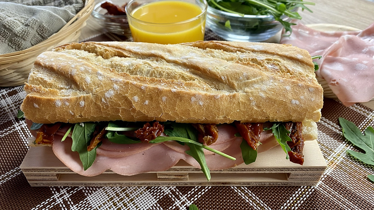 Bocadillo de Mortadela