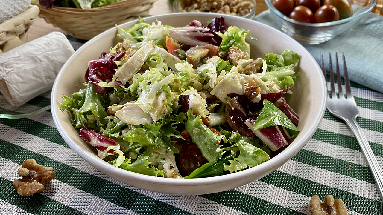 Ensalada de queso de cabra, receta en 4 minutos