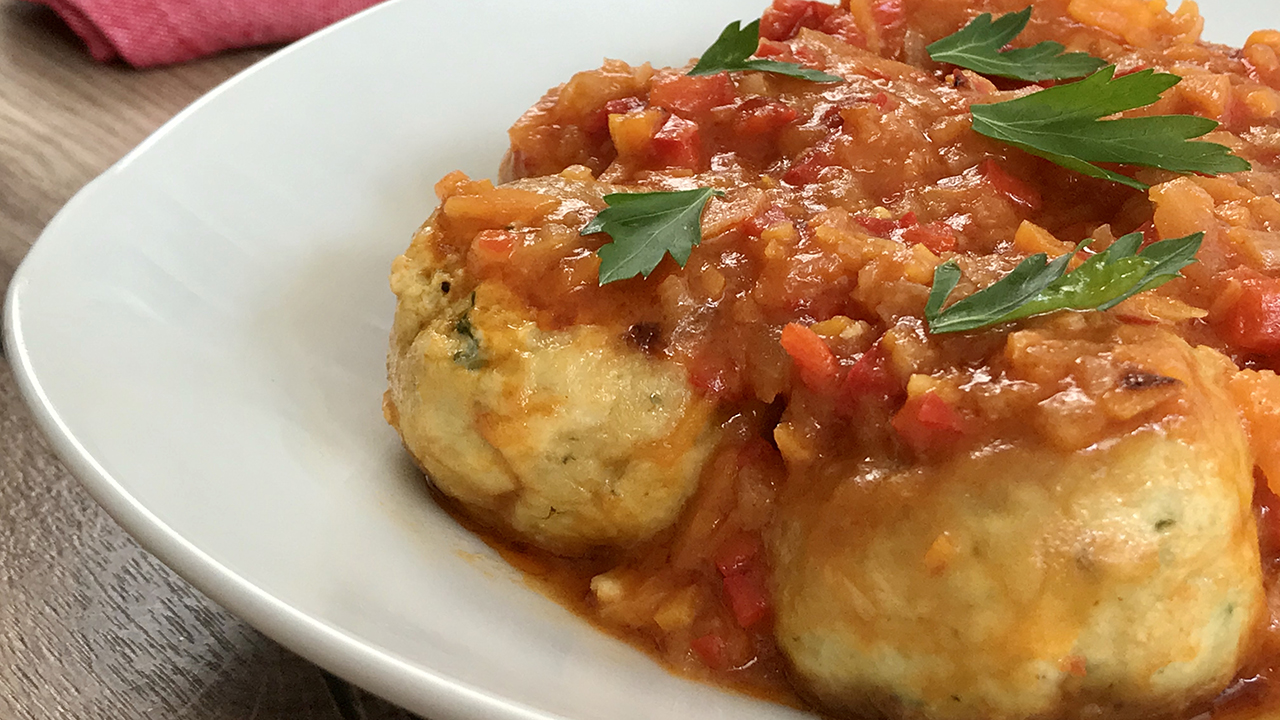 Albóndigas de pollo en salsa
