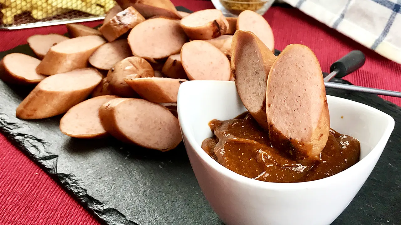Salchichas currywurst