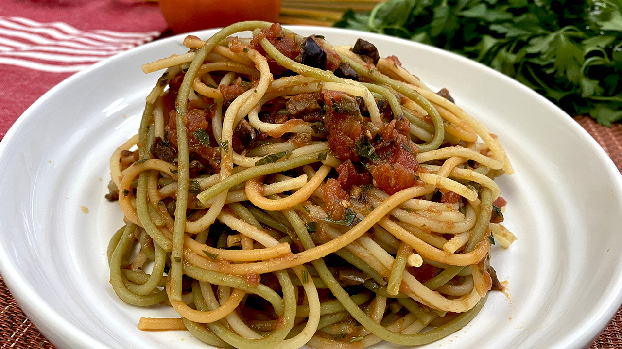Espaguetis a la puttanesca