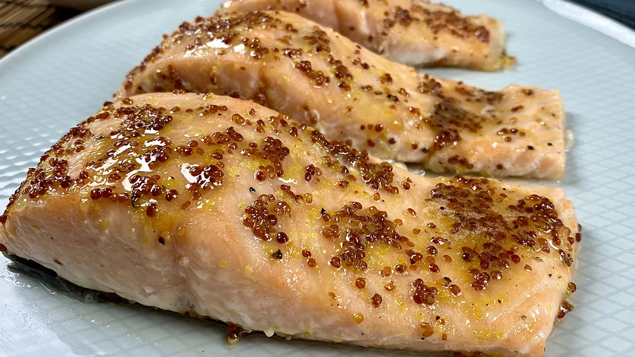 Salmón con miel y mostaza
