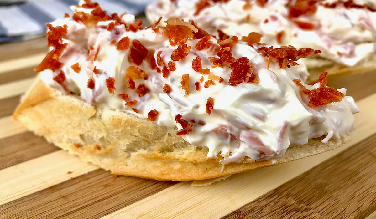 Pincho de jamón serrano y queso crema