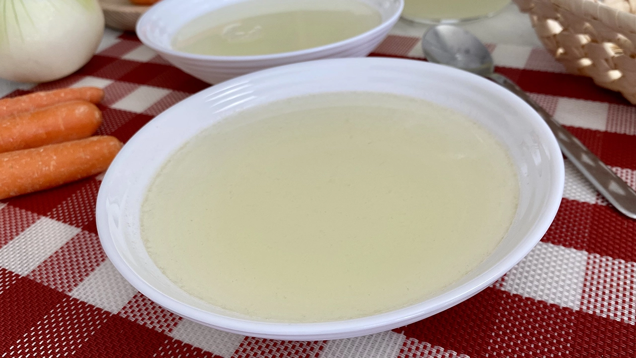 Como preparar Consomé de Pollo