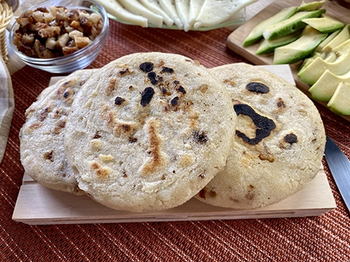 Arepa de chicharrón