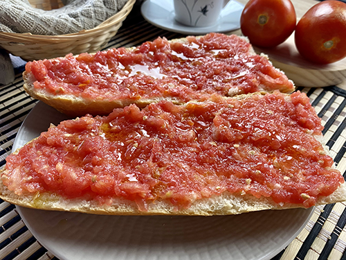 Tostadas con tomate