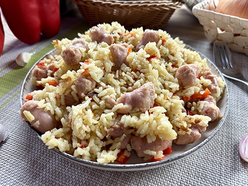 Arroz con salchichas