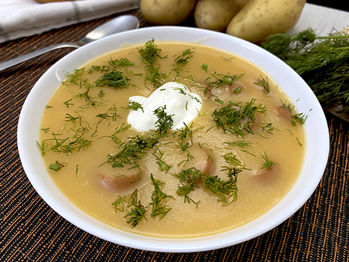 Sopa de Patata y Salchicha (kartupelu zupa)