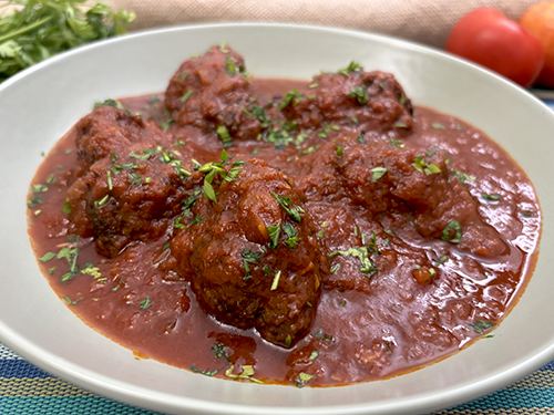 Soutzoukakia, albóndigas en Salsa de Tomate