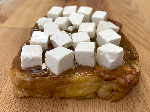 Tosta dulce con dulce de leche
